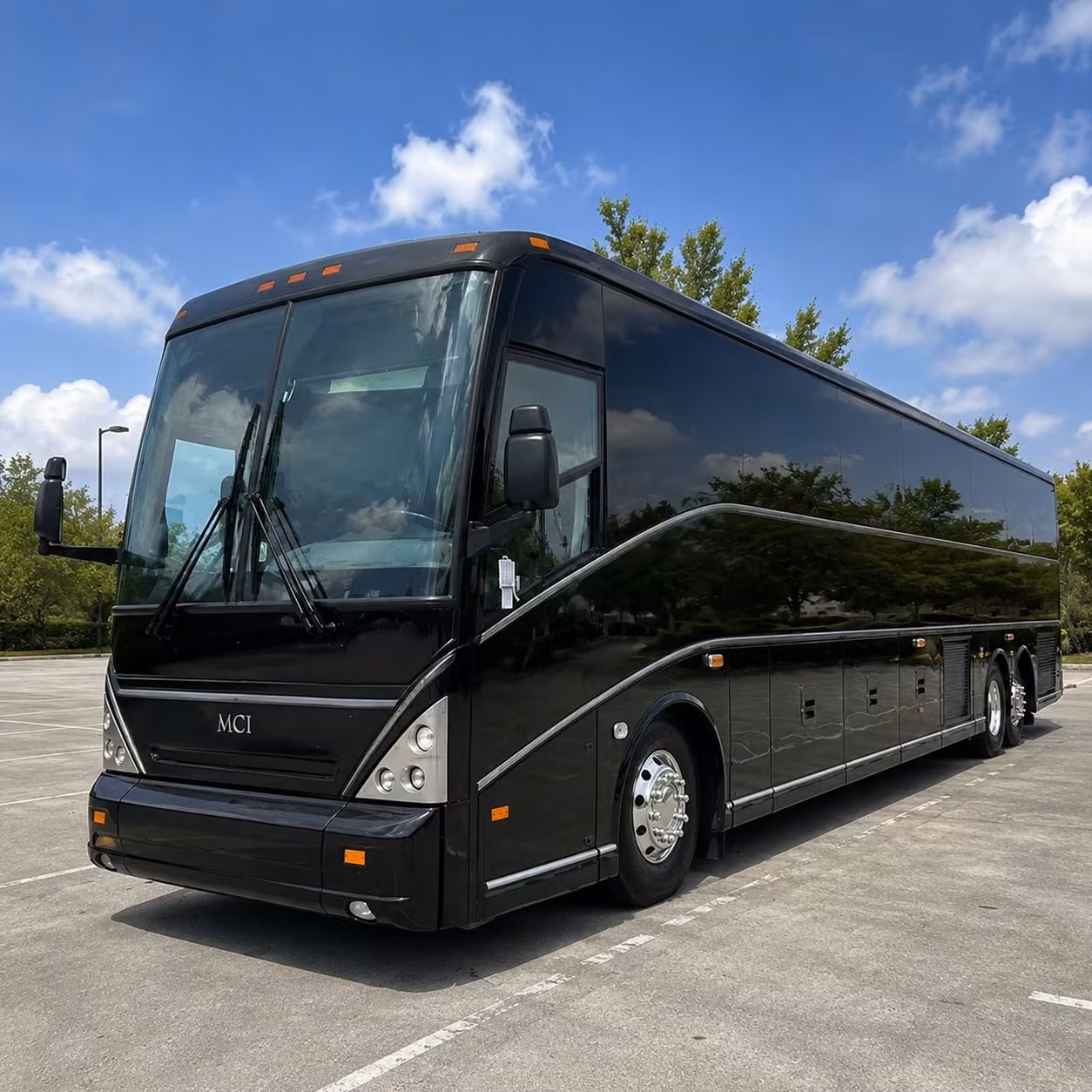 construction crew and worksite shuttle services in huntington beach