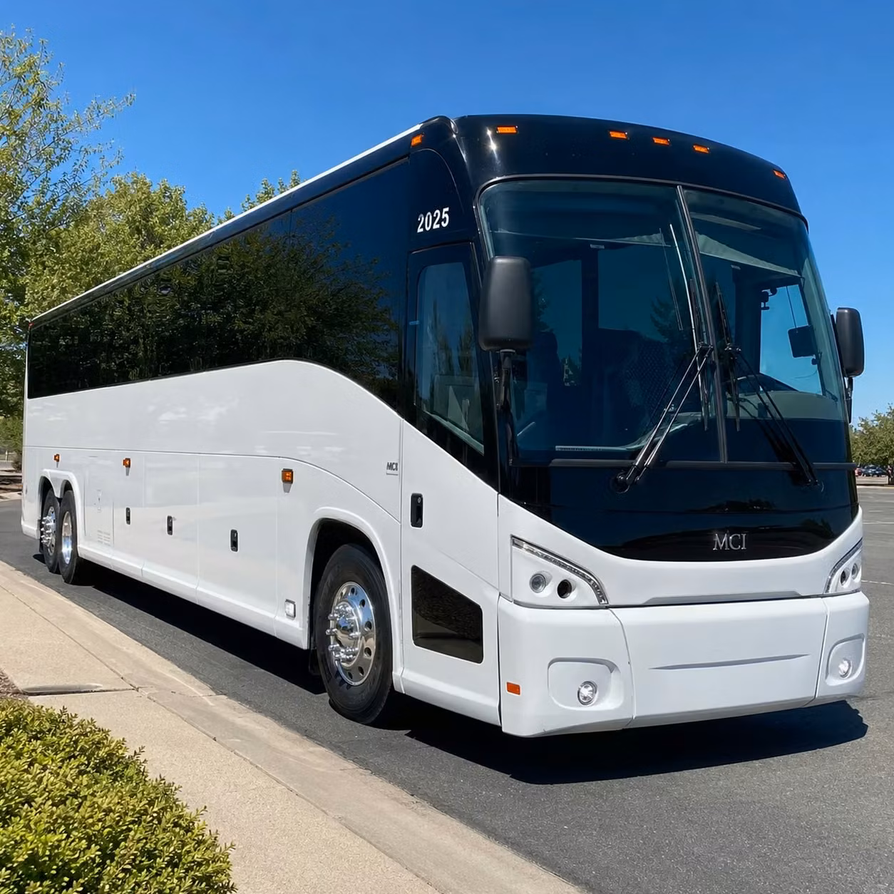 multi day bus rentals from huntington beach for group travel up the california coast